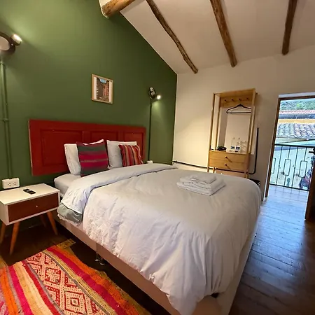 Anido House