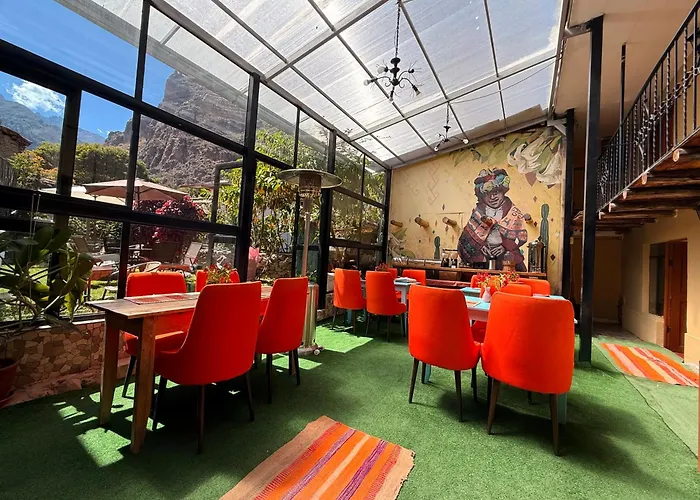Hotel Anido House *